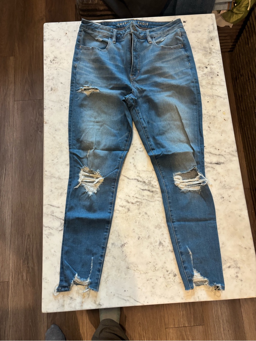 American Eagle Outfitters Women's Blue Distressed Skinny Jeans